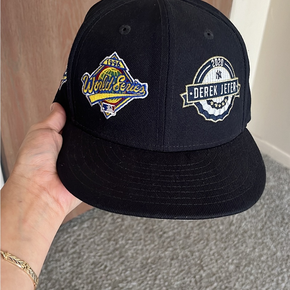 Fitted hat